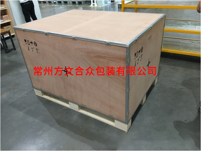 鋼帶箱(xiāng)}